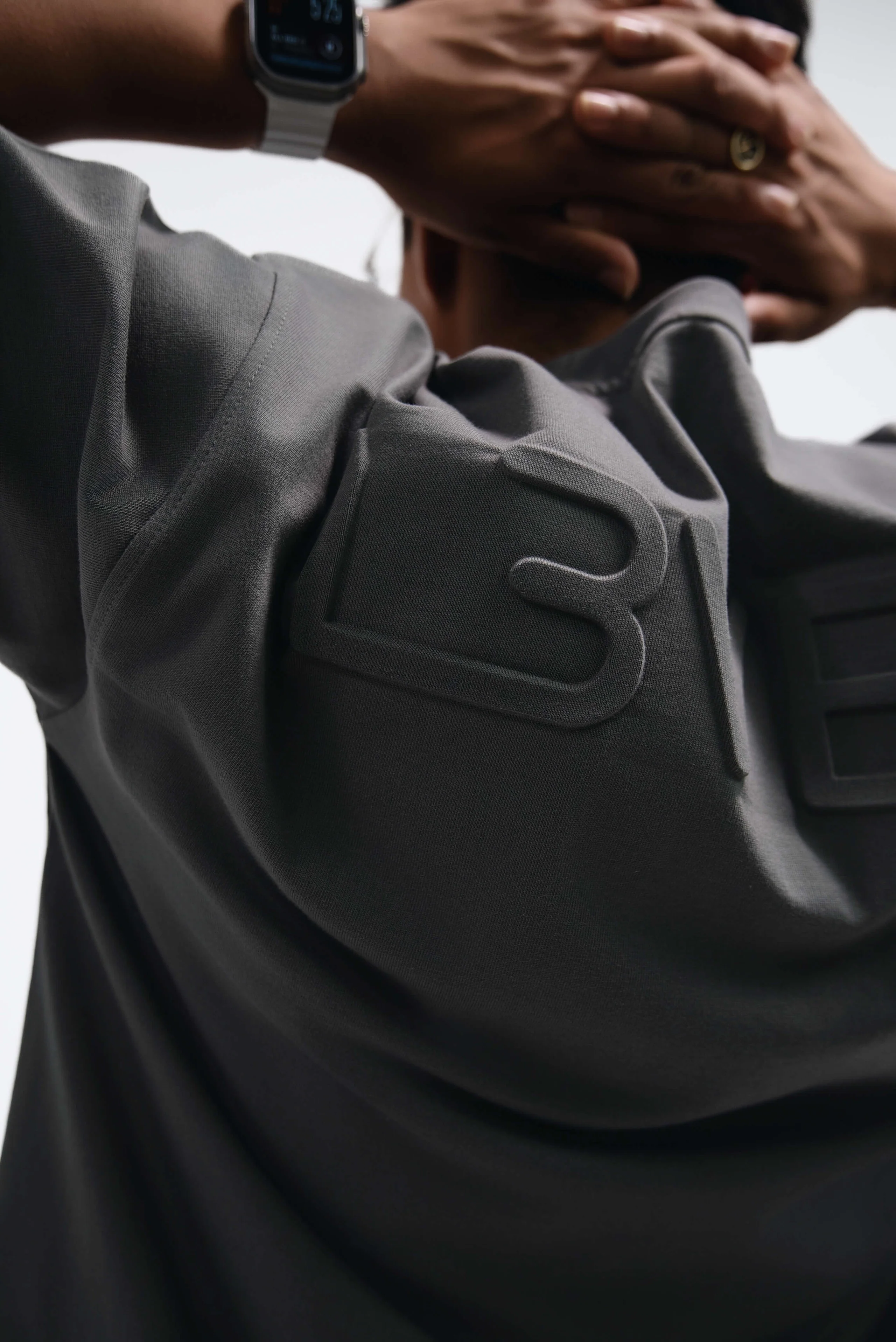 L3VEL3™ OVERSIZED T-Shirt mit Rücken-Logo
