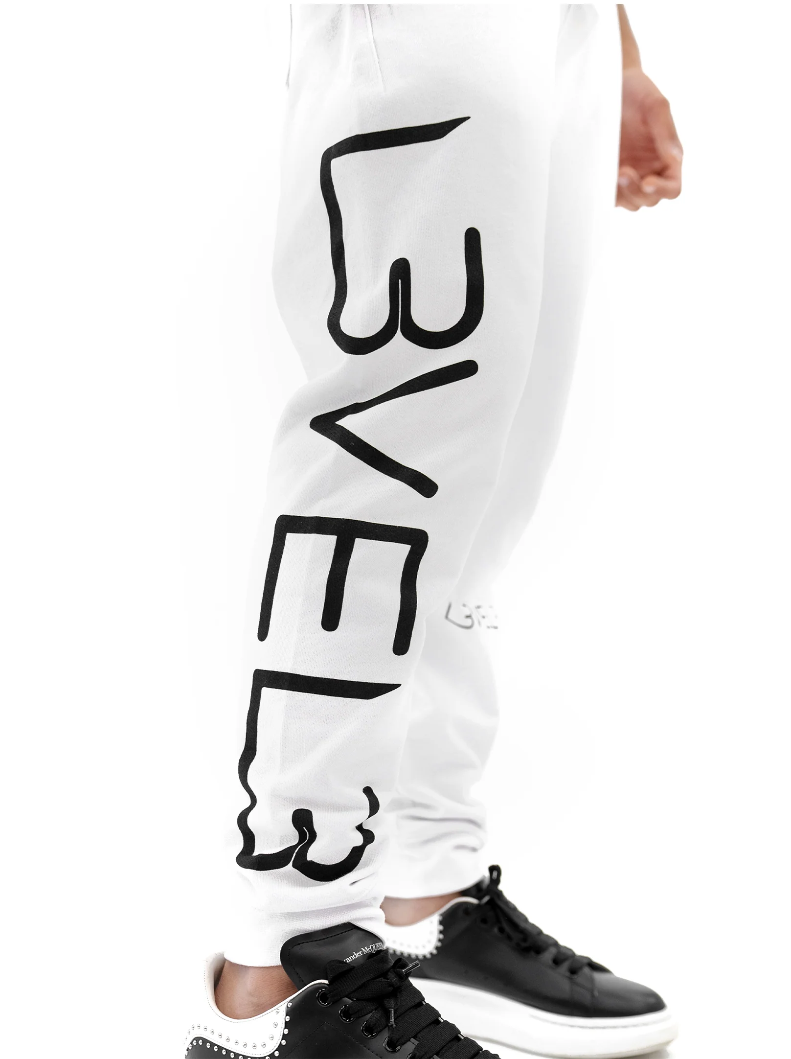 L3VEL3™ Essential Joggers